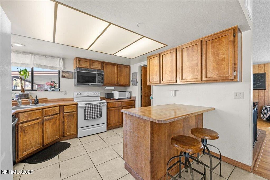 Image 14 of property listing at 450 Omni Drive, Sparks, NV 89441