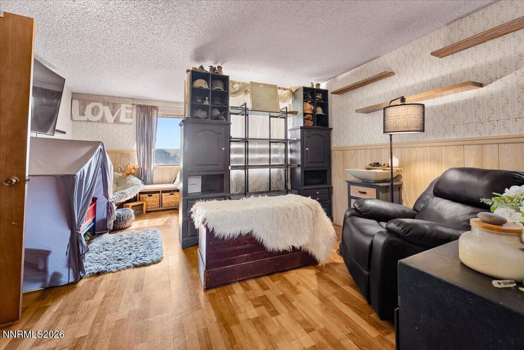 Image 19 of property listing at 450 Omni Drive, Sparks, NV 89441