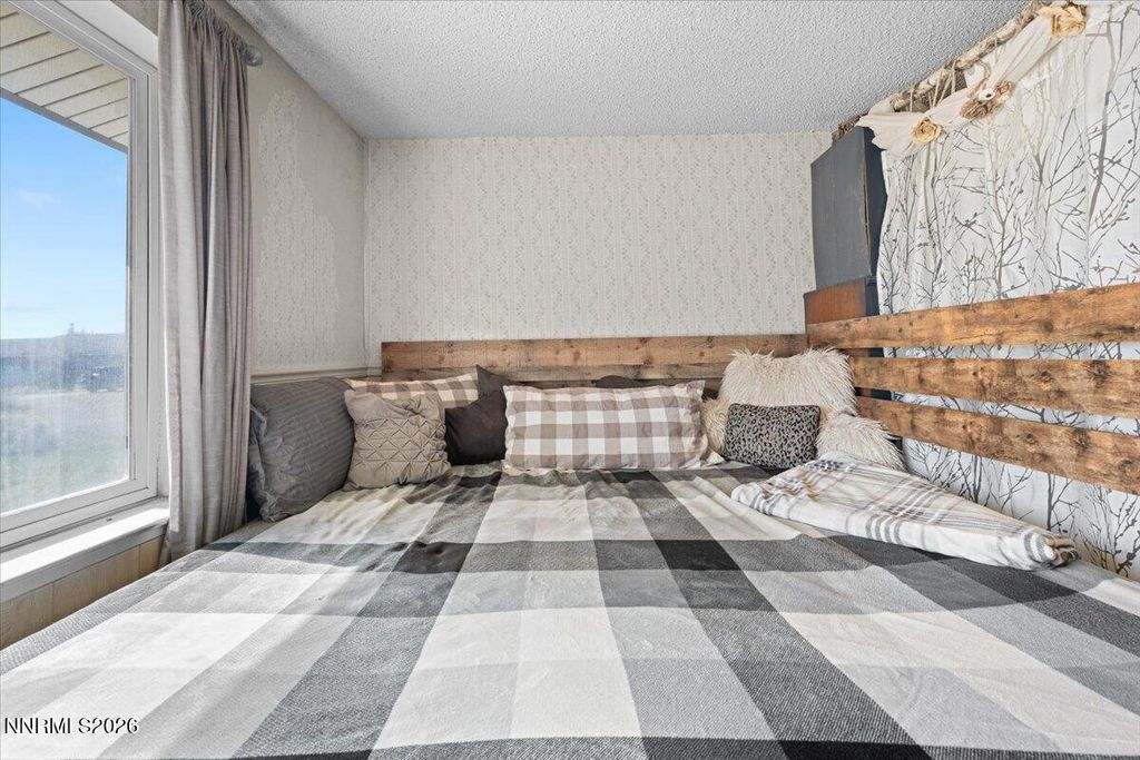 Image 21 of property listing at 450 Omni Drive, Sparks, NV 89441