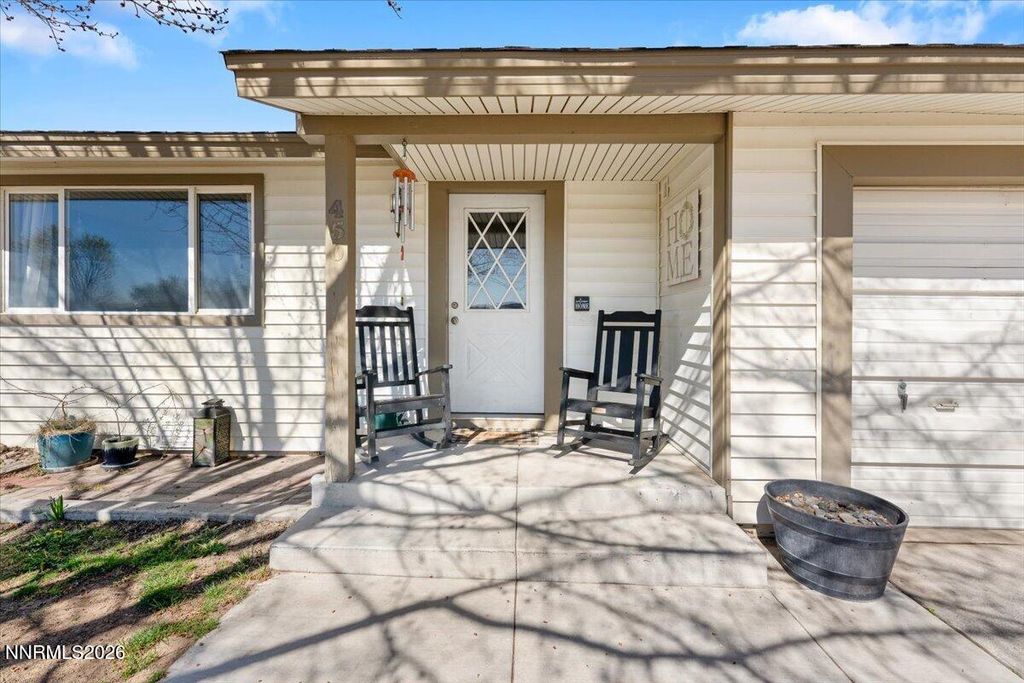 Image 3 of property listing at 450 Omni Drive, Sparks, NV 89441