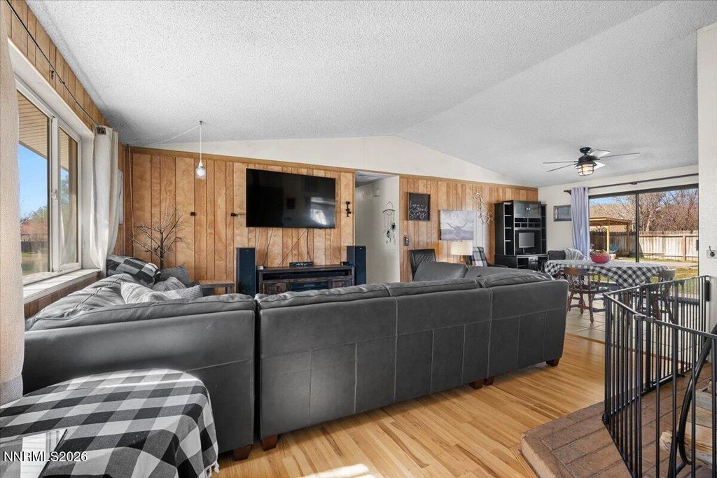 Image 5 of property listing at 450 Omni Drive, Sparks, NV 89441