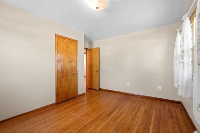 2116 5th Ave NW, Minot, ND 58703