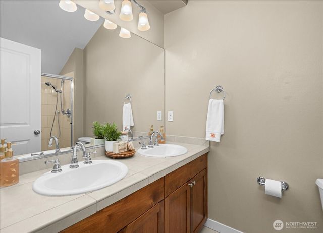 4148 29th Avenue S, Seattle, WA 98108