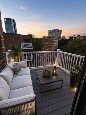 96 Gainsborough St 404W, Boston, MA 02115