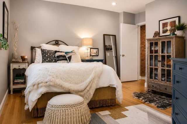 96 Gainsborough St 404W, Boston, MA 02115