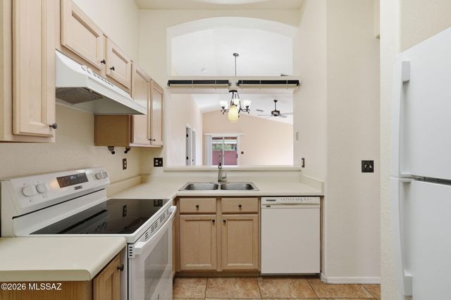 7871 S Kilbrennan Way, Tucson, AZ 85747