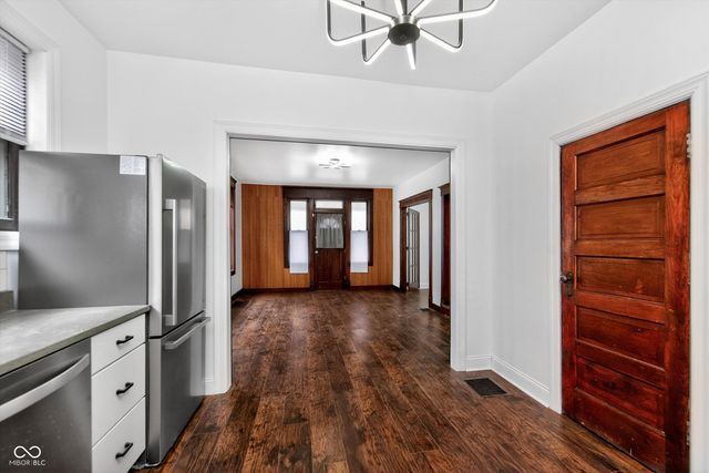 71 Schiller Street, Indianapolis, IN 46225