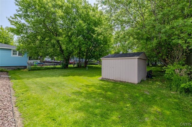 321 Brookfield Road, Salina, NY 13211