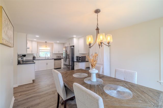 321 Brookfield Road, Salina, NY 13211