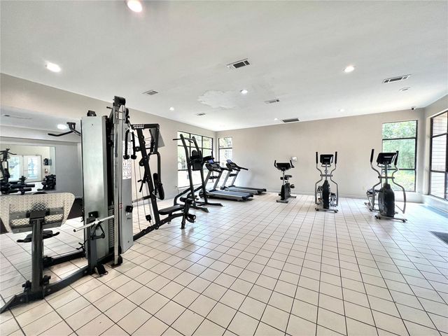 81 SE 16TH AVENUE D101, Gainesville, FL 32601