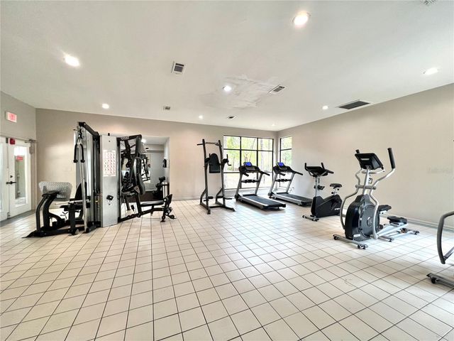 81 SE 16TH AVENUE D101, Gainesville, FL 32601