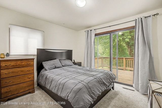 2600 Darien Drive, Lansing, MI 48912