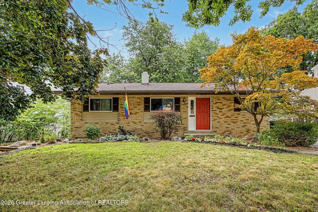 2600 Darien Drive, Lansing, MI 48912