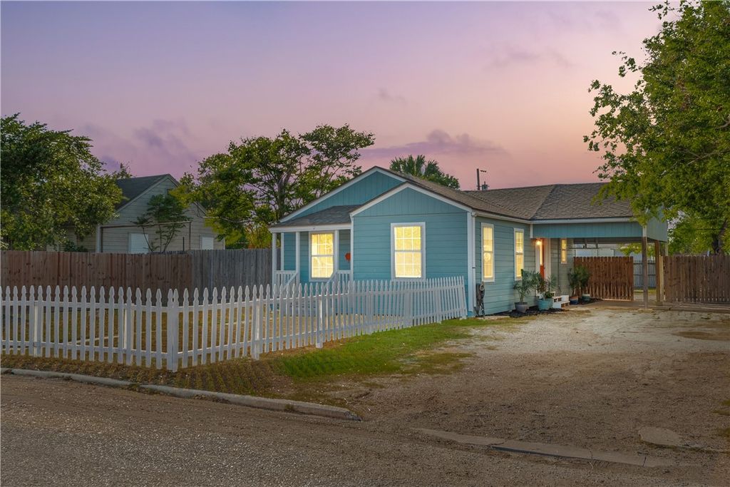 1225 Logan Ave, Corpus Christi, TX 78404 — photo 2
