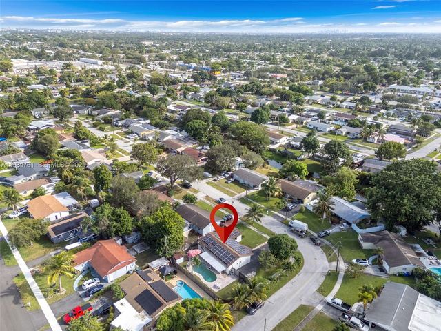 6841 NW 7th Ct, Margate, FL 33063