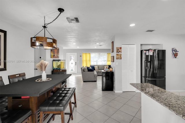 6841 NW 7th Ct, Margate, FL 33063