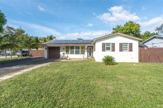6841 NW 7th Ct, Margate, FL 33063