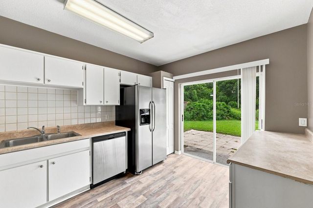 1717 MOSAIC FOREST DRIVE, Seffner, FL 33584