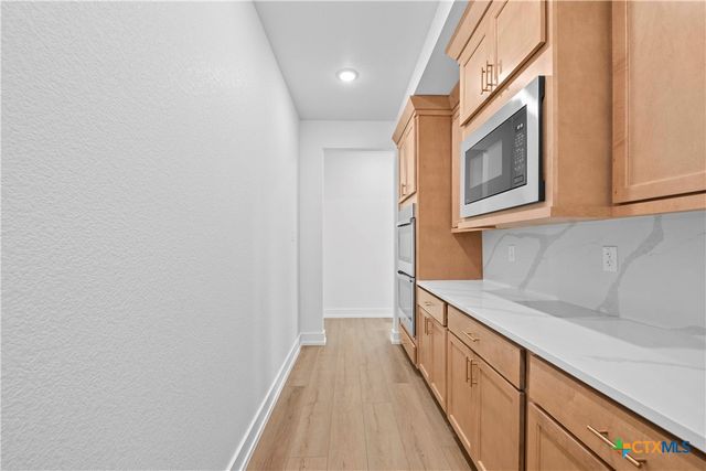 6793 Kings Mill Drive, Salado, TX 76571