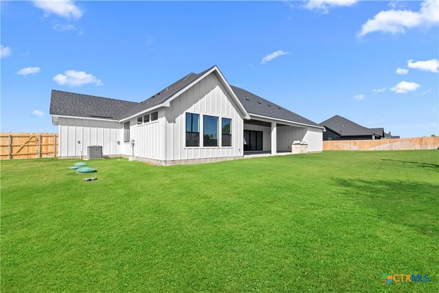 6793 Kings Mill Drive, Salado, TX 76571