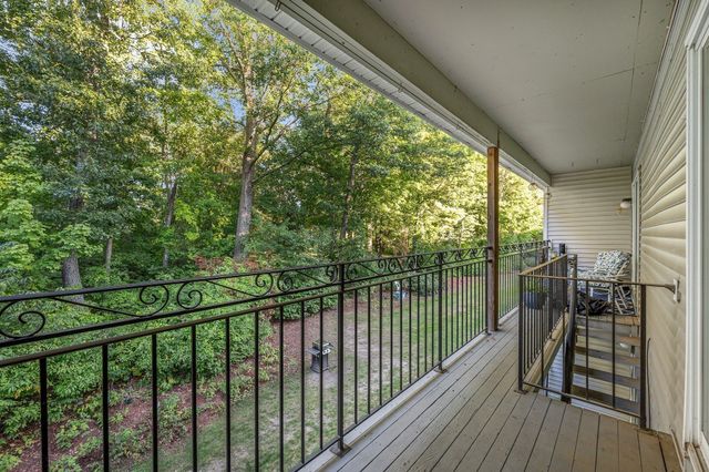 124 Tennis Plaza Rd 56, Dracut, MA 01826