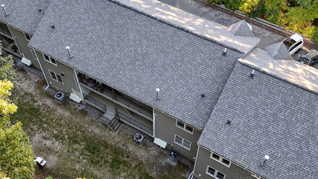 124 Tennis Plaza Rd 56, Dracut, MA 01826