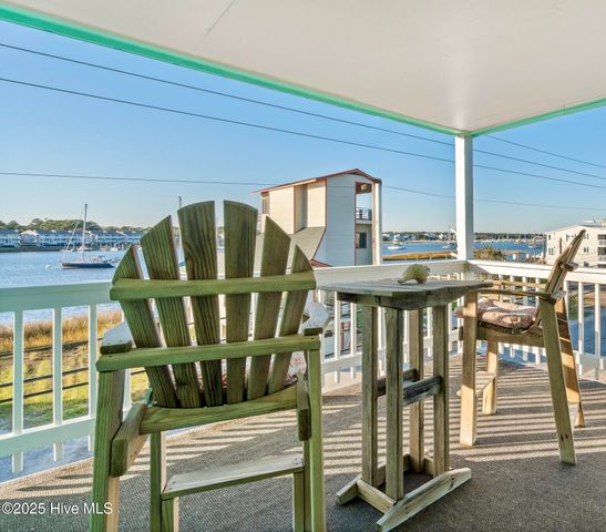 1008 Canal Drive Apt 2a, Carolina Beach, NC 28428