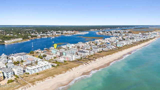 1008 Canal Drive Apt 2a, Carolina Beach, NC 28428