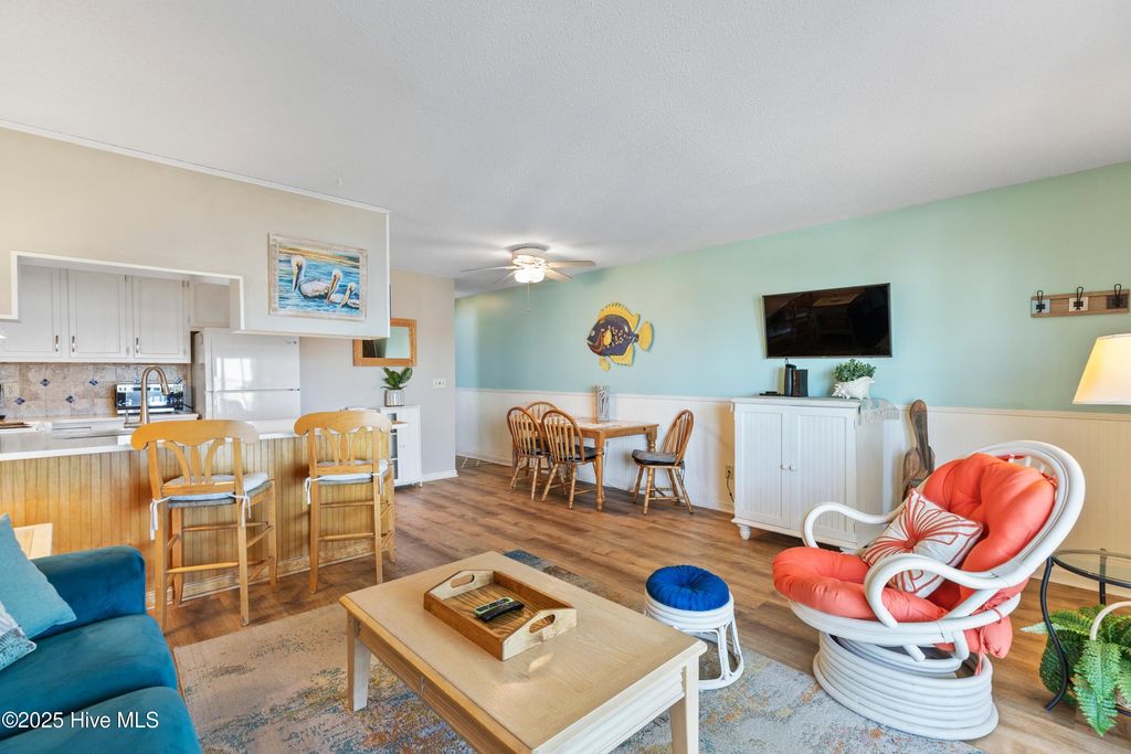 Image 11 of property listing at 1008 Canal Drive Apt 2a, Carolina Beach, NC 28428