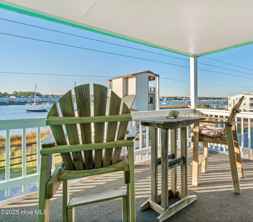 Image 32 of property listing at 1008 Canal Drive Apt 2a, Carolina Beach, NC 28428