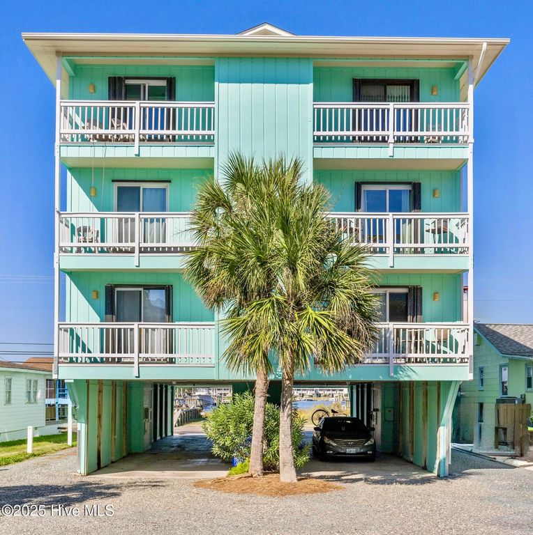 Image 7 of property listing at 1008 Canal Drive Apt 2a, Carolina Beach, NC 28428