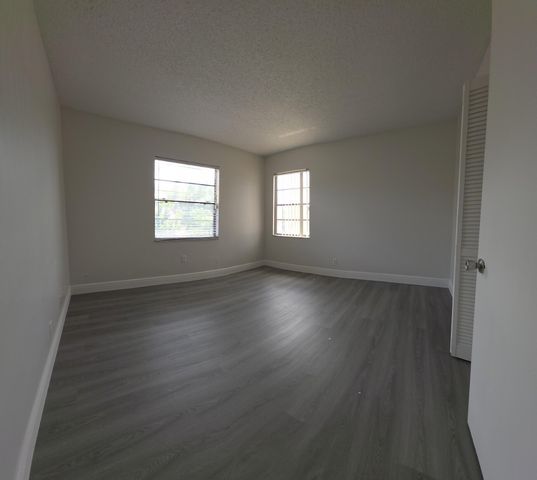 4339 Willow Pond Road D, West Palm Beach, FL 33417