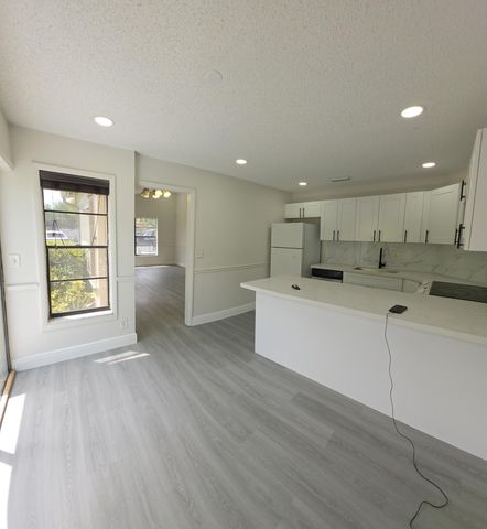 4339 Willow Pond Road D, West Palm Beach, FL 33417