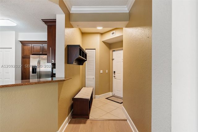 2 Renaissance Way 305, Boynton Beach, FL 33426