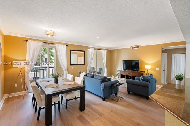 2 Renaissance Way 305, Boynton Beach, FL 33426