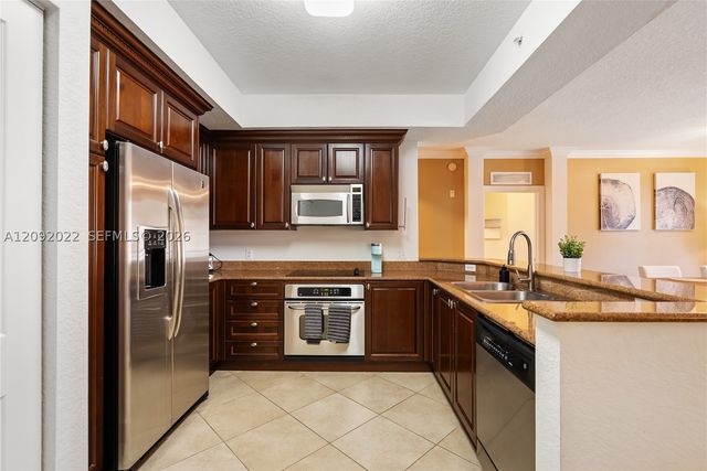 2 Renaissance Way 305, Boynton Beach, FL 33426