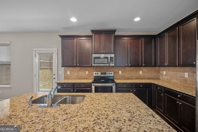 1615 Potomac Court, College Park, GA 30349
