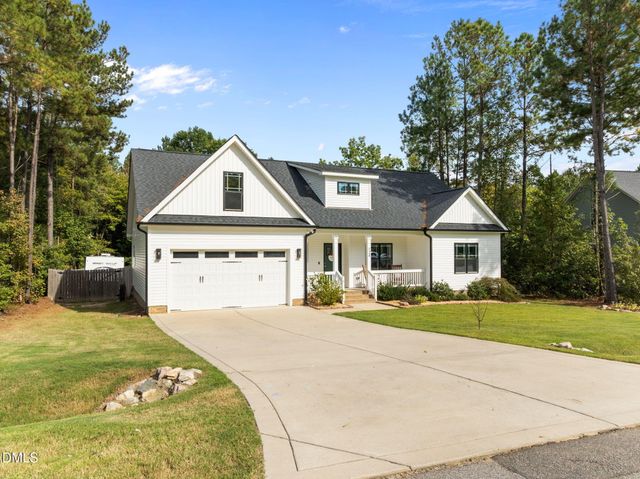 124 Shagbark Lane, Zebulon, NC 27597