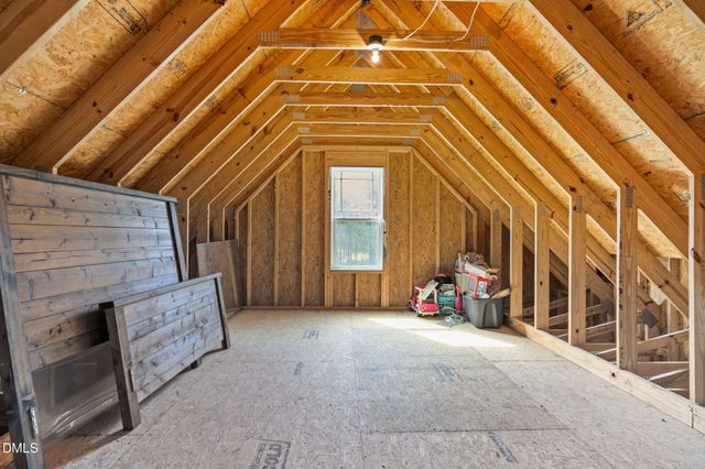 124 Shagbark Lane, Zebulon, NC 27597