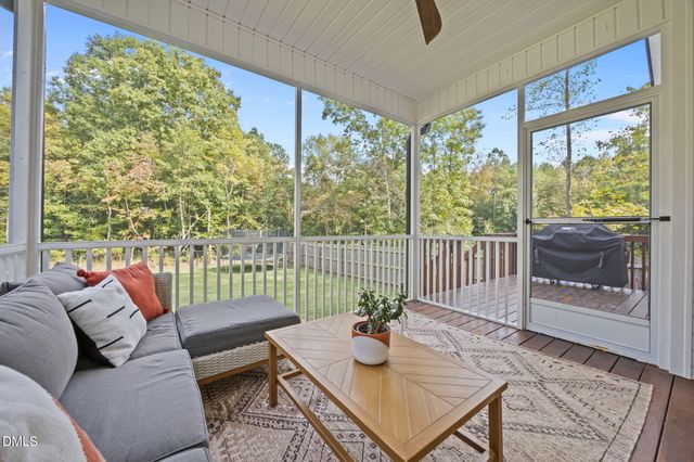 124 Shagbark Lane, Zebulon, NC 27597