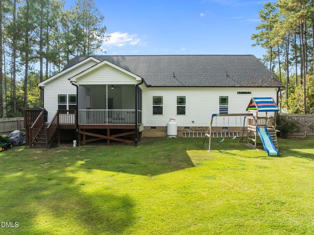 124 Shagbark Lane, Zebulon, NC 27597