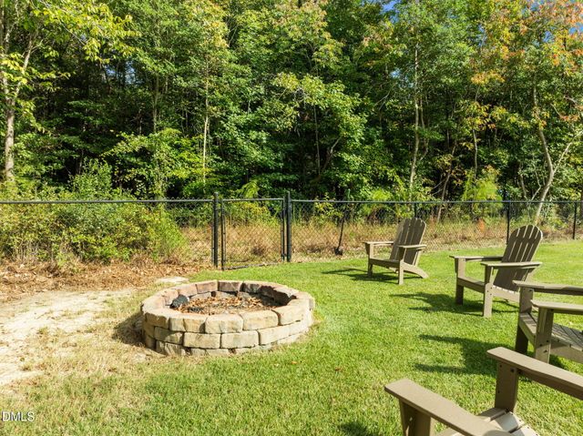 124 Shagbark Lane, Zebulon, NC 27597