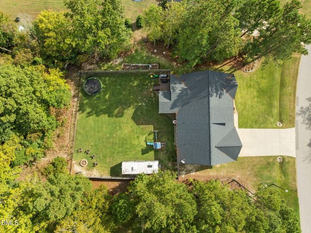 124 Shagbark Lane, Zebulon, NC 27597
