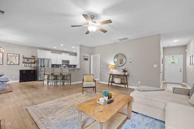 124 Shagbark Lane, Zebulon, NC 27597