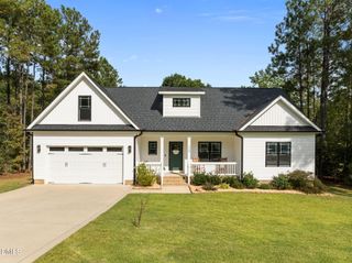 124 Shagbark Lane, Zebulon, NC 27597