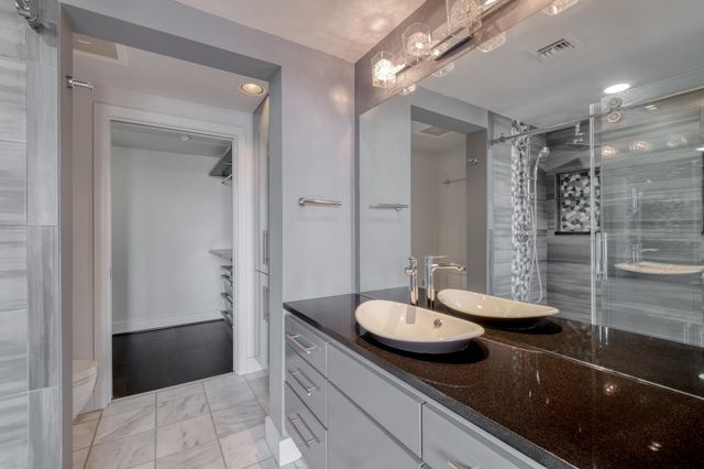 300 Bowie ST 1305, Austin, TX 78703