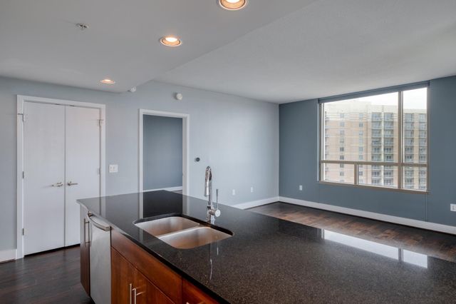 300 Bowie ST 1305, Austin, TX 78703