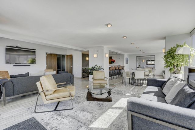 300 Bowie ST 1305, Austin, TX 78703