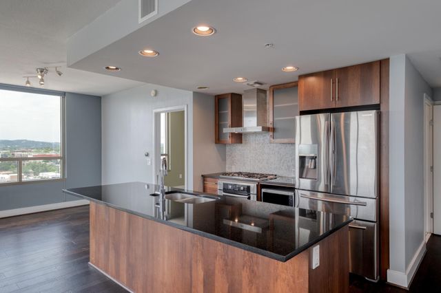 300 Bowie ST 1305, Austin, TX 78703