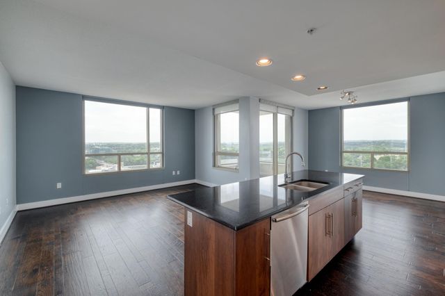 300 Bowie ST 1305, Austin, TX 78703